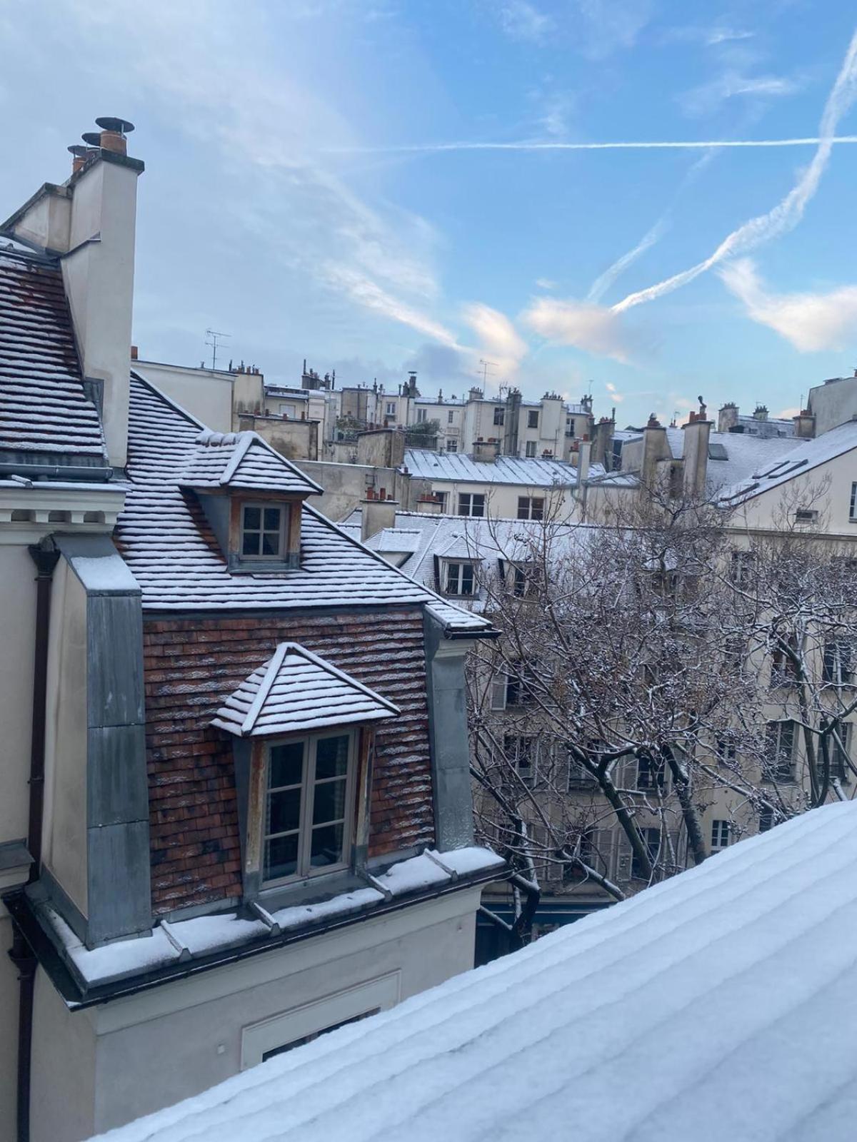 Hotel Les Degres De Notre Dame Paris Exterior foto