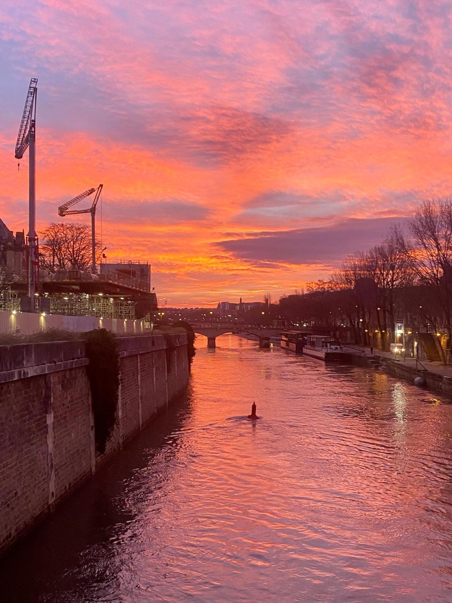 Hotel Les Degres De Notre Dame Paris Exterior foto